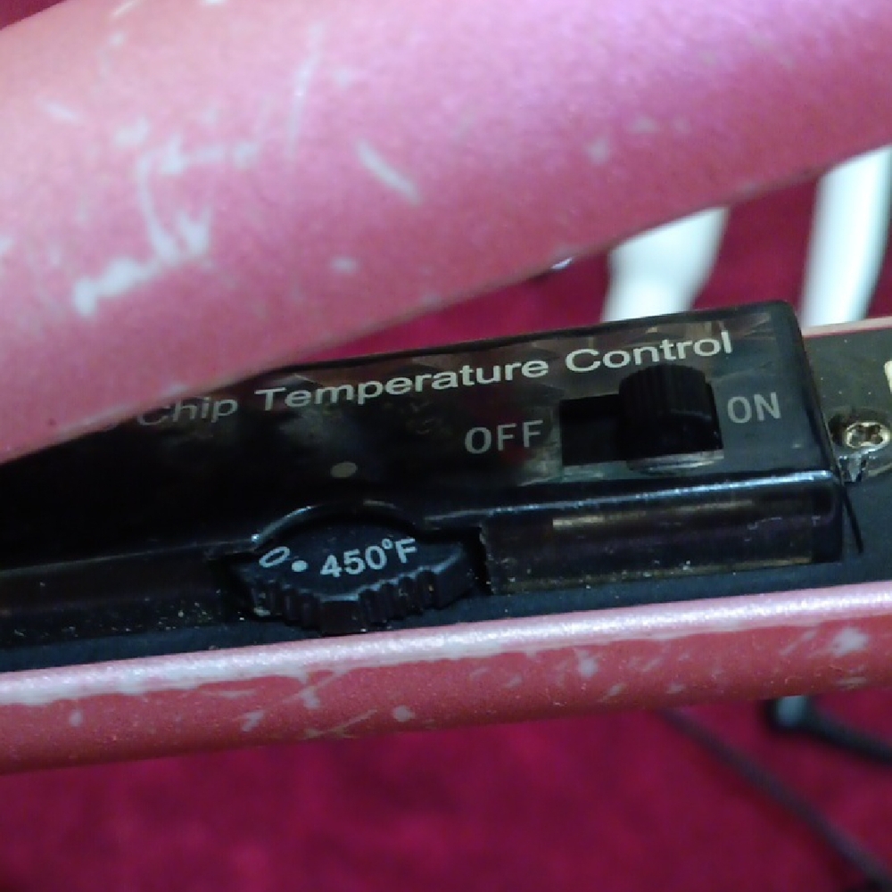 Gold and Black Curling Iron - Picture 6 of 15